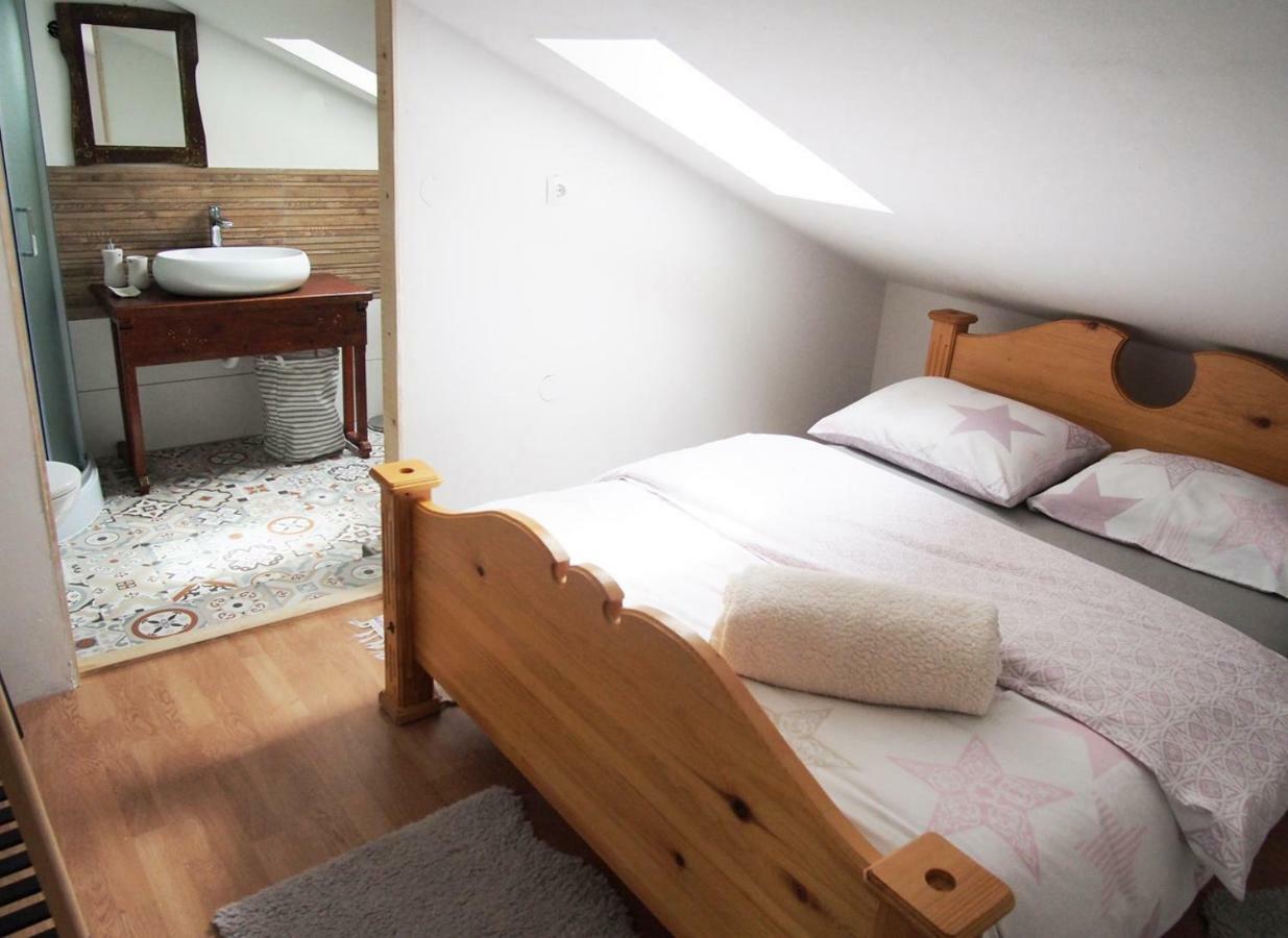 Apartment Ernestova Hisa ลกเว ภายนอก รูปภาพ
